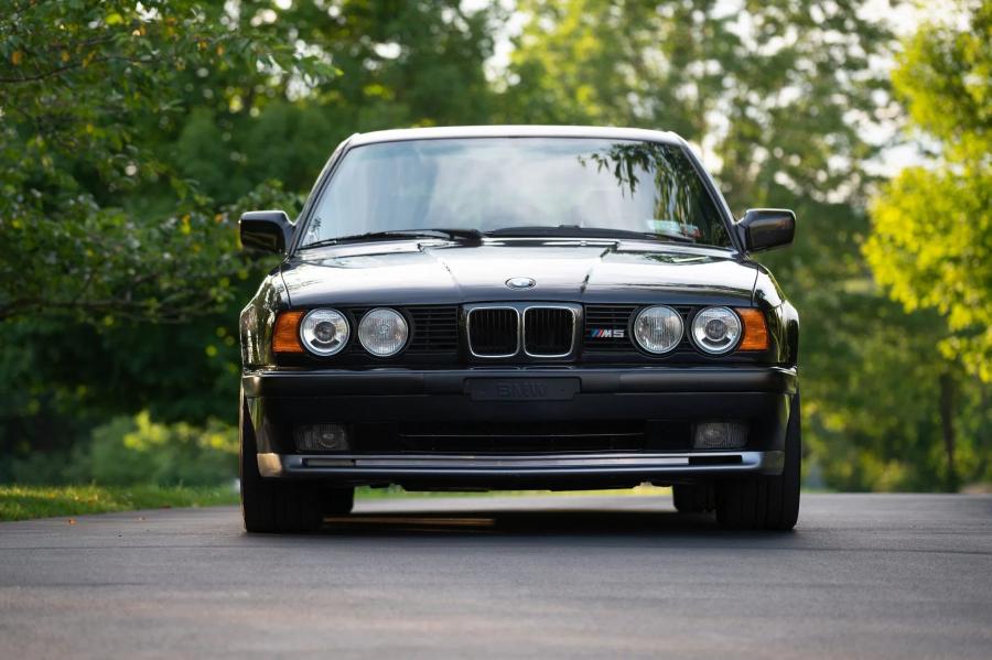  BMW M5 Touring (E34) 1992 года  (EU) (фото 5 из 94)